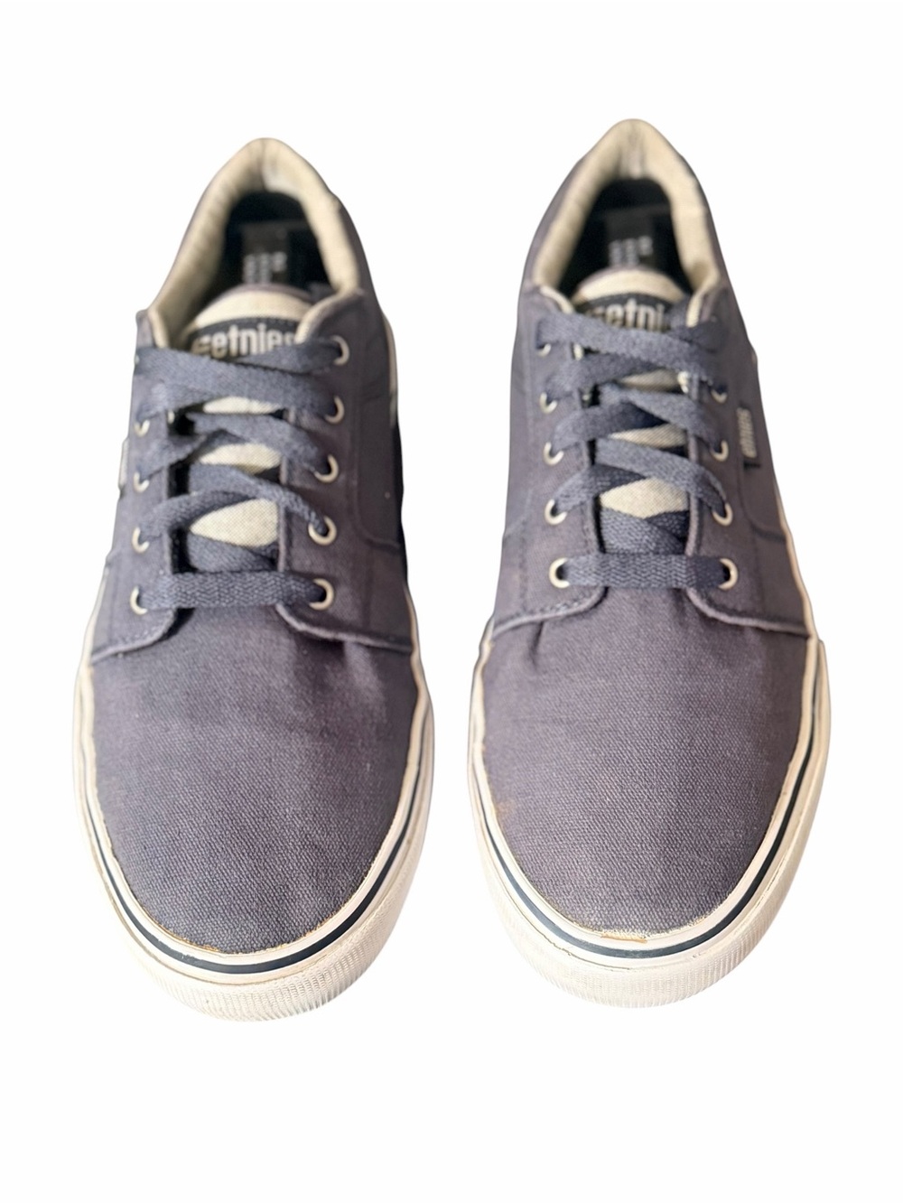 Etnies Men’s 9.5 Gray Canvas Low Top Skate Shoes Lace Up Sneakers